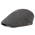 Gorra plana de algodón gris oscuro con bordado BG y hebilla metálica ajustable - Ajustable / Gris