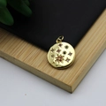 Detail of 18K gold-plated circular pendant with multi-color zircon star and floral patterns - Multicolor Star Flower Round Style