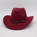 Klassischer burgunderroter Filz-Cowboyhut mit Lederband und Bronzeschnalle - Burgunderrot
