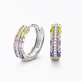Boucles d'oreilles huggies en argent S925 avec zircons colorés et poinçon en métal - Argenté