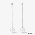 Eleganti orecchini lunghi in argento con zirconi e grandi perle bianche di forma tonda - Argento (KD2957)