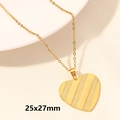 Golden heart pendant necklace with striped texture and 18k plating, 25x27mm size detail - Striped Heart - Gold (S827-G+N22-G)