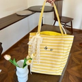 Sac fourre-tout en toile à rayures jaunes avec broderie papillon et nœud en dentelle - Rayé Jaune avec Fleur en Dentelle Abricot