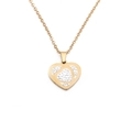 Dettaglio di un ciondolo a cuore placcato oro 18K con cristalli su catenina a maglie - Cuore Vuoto Dorato Strass
