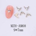 Gros plan de strass roses en V de 9x7mm pour nail art avec base dorée - Strass Blanc Base Or Style en V (AM68)