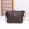 Sac seau vintage marron foncé avec motif circulaire doré et rabat en similicuir - café