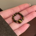 Anillo de cuentas de ojo de tigre retro con piedras marrón dorado en una banda flexible - 32# Anillo de Cuentas de Ojo de Tigre con Gran Cuenta Central