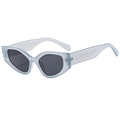 Occhiali da sole cat-eye con montatura celeste trasparente e lenti UV grigio scuro - Blu Gelatina