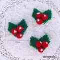 Houx de Noël en feutre de laine fait main avec feuilles vertes et baies rouges - Baies rouges et feuilles vertes / Ensemble de 3