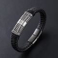 Vista macro de pulsera de cuero trenzado para hombre con cierre magnético de metal plata - Negro