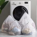 Set of 4 white fine mesh laundry bags with drawstring for washing machine protection - Small (30*40cm) / Coarse Mesh-White