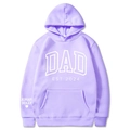 Sweat à capuche violet avec imprimé blanc DAD EST 2024 et détail cœur sur la manche - S / Hauts / Violet Clair (312)