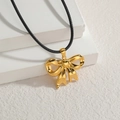 Ciondolo a farfalla in oro 18 carati su collana di corda di cera nera per donna - Stile Fiocco Oro