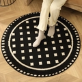 Thickened round rug with black and white checkered pattern on a wooden floor - Diameter 80cm / Style Black