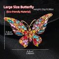 Detail of vintage butterfly brooch with multi-colored crystals and dimensions 8.8cm x 5.8cm - Large Butterfly Multicolor (YNCP5960)