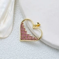 Pendentif cœur doré avec zircons magenta sertis sur une monture asymétrique - Cœur-Zircon Rouge