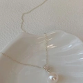 Minimalist silver butterfly necklace featuring a white pearl and sparkling zircon stone - Single Artificial Pearl with Rhinestone Necklace (XL2915)