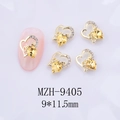Vue macro de breloques ongles coeur 3D avec gravure love et zircone jaune brillant - Style de Zircon Jaune Citron à Base d'Or(9405)