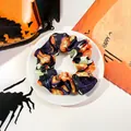 Elastico per capelli di Halloween con stampa zucca e finitura satinata su piatto bianco - Zucca Blu Marino / Taglia Piccola