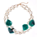 Double-layer necklace with white pearls and green resin pendant in golden finish - Green
