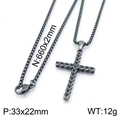 Collana con ciondolo a croce vintage ossidata con catena a maglie quadrate da uomo - grigio scuro
