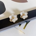 Detail of floral earrings with pearl petals and sparkling micro-inlaid diamonds - No.26 Camellia Style With Rhinestone (F1036)