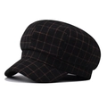 Detailed close-up of newsboy cap featuring black and brown plaid pattern wool fabric - Black Lattice / M (56-58cm)