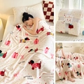 Thick off-white flannel blanket with cartoon dog print in elegant gift packaging - 70x100cm Plain Blanket / Lucky Dog