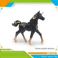 Statuetta di unicorno nero opaco con zoccoli dorati e gemme a forma di stella - Unicorno Viola Marrone (PL127-1679)