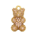 Dettaglio macro del ciondolo a forma di orsetto dorato con cristalli rosa pavé - Oro Zircone Rosa