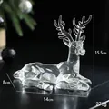 Sitzende Rentierfigur aus Acryl für Weihnachten mit kristallklarem Finish und Geweih - Großes sitzendes Rentier