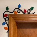 Décoration de coin de porte en métal avec ampoules de Noël colorées et cadre en bois - Style Guirlande de Noël Colorée Gauche (20cm)