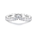 Elegant s925 sterling silver V-shaped ring with sparkling moissanite pavé stones - US 5 / Silver