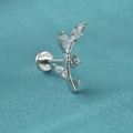Piercing labret feuille en acier argenté avec zircon cubique sur tissu turquoise - Style J (Branche de feuilles)