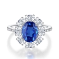 Elegante anello in argento S925 con zaffiro blu ovale e alone di diamanti pavé - US 5 / Blu Scuro