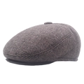 Gorra de invierno para hombre con orejeras y estampado de cuadros marrón clásico - S / Caqui