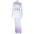 Detail eines lila Ombre-Zweiteilers mit One-Shoulder-Top und Maxirock an einer Schaufensterpuppe - S / Violett