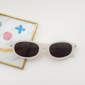Retro cat-eye zonnebril voor kinderen met matwit ovaal montuur en grijze glazen - Wit