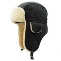 Schwarze Uschanka mit cremefarbenem Fleecefutter und Ohrenklappen in Seitenansicht - XL (58-60cm) / Schwarz(02)