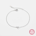 925 sterling silver chain bracelet featuring a shimmering zircon-encrusted V-shaped charm - Letter V / White Gold