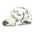 Detailansicht der Satin-Baseballkappe mit feinem Blumen- und Kolibri-Druckmuster - Glänzendes Satin-Handwerk / Beige Blumenvogel Kolibri (Zhongguo Feng 02)