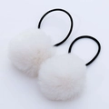 Lot de deux chouchous à pompons blancs duveteux avec élastiques noirs pour filles - Blanc
