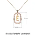 Pendente lettera E placcato oro 18K con pietre di zirconia cubica e altezza 15mm per donna - Stile ciondolo lettera E ovale con pavé di zirconi / Argento 925 / 50cm (40+5+5cm) / Oro