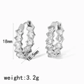 Détails des créoles argentées avec dimensions 18mm x 18,5mm et un poids total de 3,2g - Style de Créoles en Argent avec Zirconia Rond (TE6623-S)