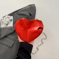 Elegante pochette rossa a forma di cuore in acrilico rigido con catena in metallo argento - Rosso