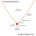 Detalle del collar dorado con dije de estrella de mar roja esmaltada y perla de nácar - Collar de Perlas de Concha y Estrella de Mar Dorada