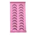 Detailweergave van 10 paar natuurlijke zwarte wimpers op een roze plastic display - Gekrulde Stijl (202)