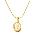 Collier en acier titane plaqué or 18K avec pendentif en nacre et lettre V - Lettre V (S-P035-V)