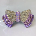 Clutch a forma di fiocco con strass argentati e pietre preziose viola rettangolari - Violetto Iridescente