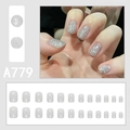 Unghie finte glitterate argento corte di forma quadrata, set da 24 pezzi modello A779 - Stile Tondo Quadrato con Paillettes Argentate e Glitter Fini (A779)